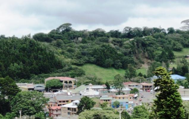 About Us - Monteverde Tours Costa Rica