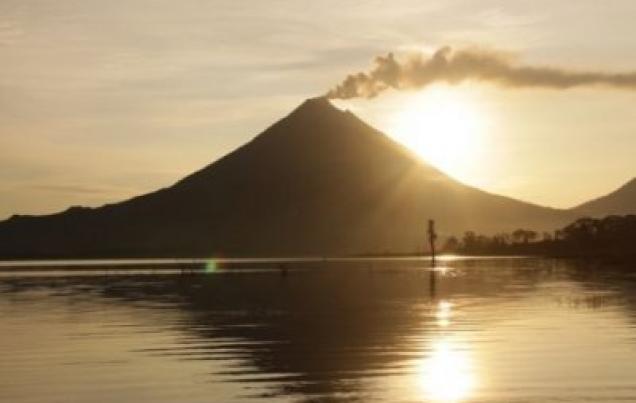 Book a Lake Hotel in Costa Rica Today