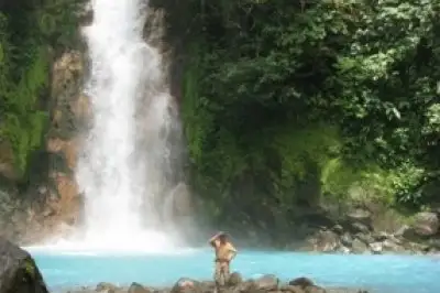 Rio Celeste Arenal Day Trip
