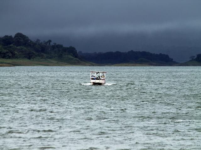 Taxi-Boat-Taxi Arenal to Monteverde