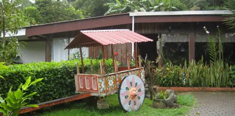 Hotel Miramontes Grounds