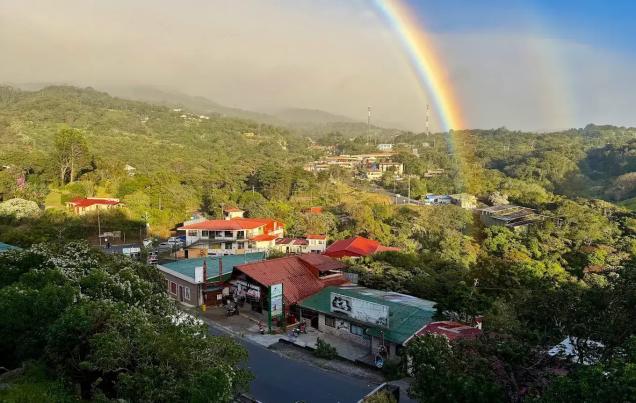 Santa Elena Village