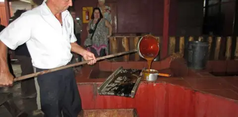 Monteverde Trapiche Tour